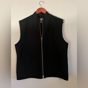 Black Zip Up 100% wool Woolrich vest XL